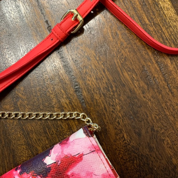 Betsey Johnson - NWOT - Crossbody Bag - Picture 3 of 6